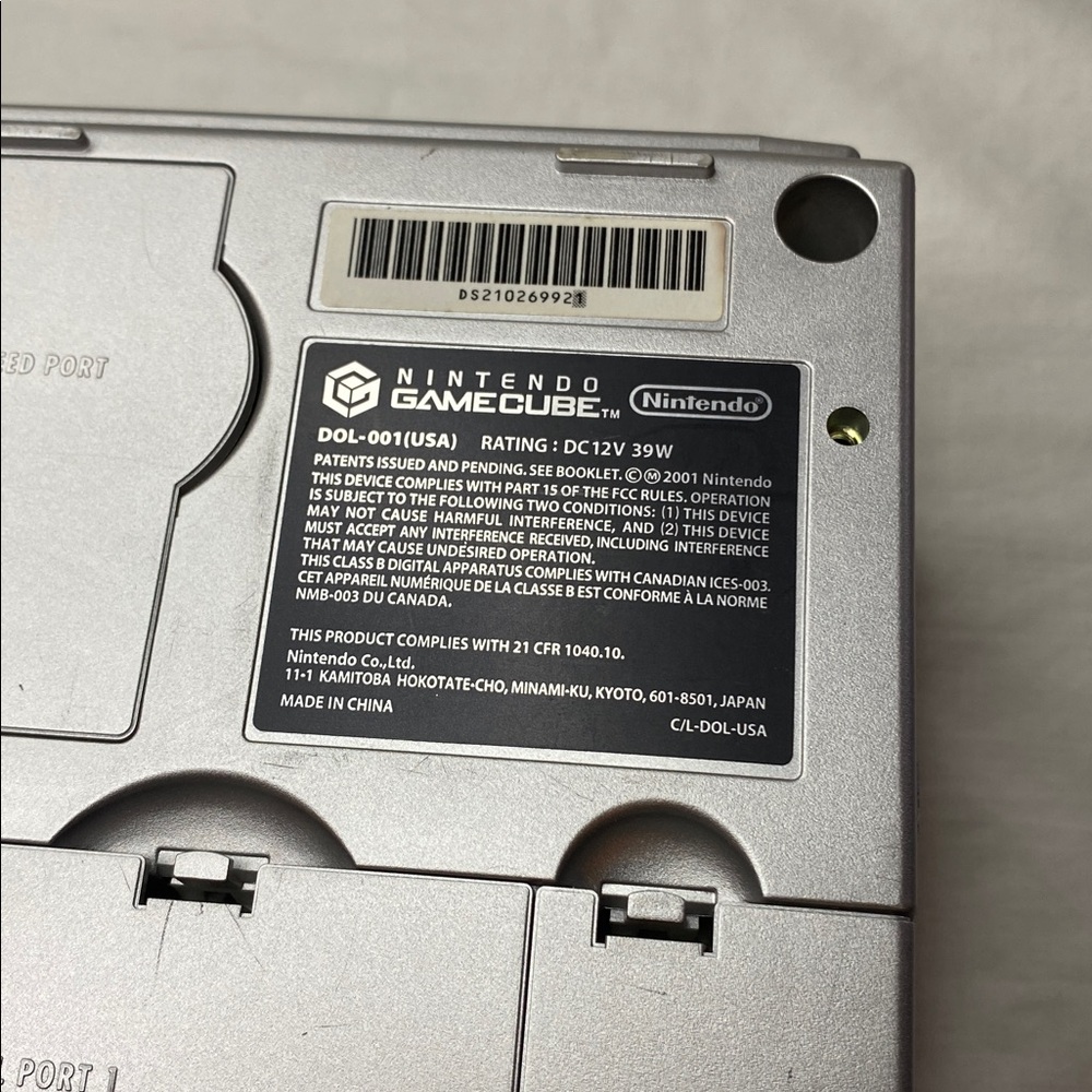 Nintendo GameCube Silver DOL-001 (USA) CONSOLE ONLY - Picture 3 of 7